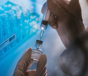 Serving TogetherImage: COVID-19 Vaccine Front-Runners Use Safe mRNA Technology, Show Mild Side Effects in Clinical Trials